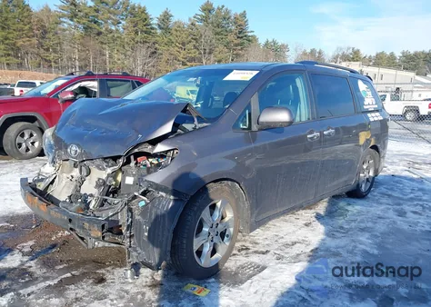 2013 Toyota Sienna Se 8 Passenger from USA, damaged, VIN 5TDXK3DC7DS348847